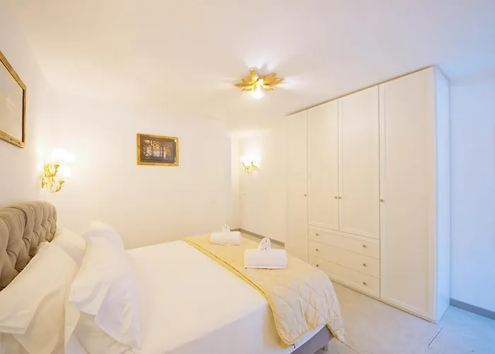 Dolcevita Apartments N 521